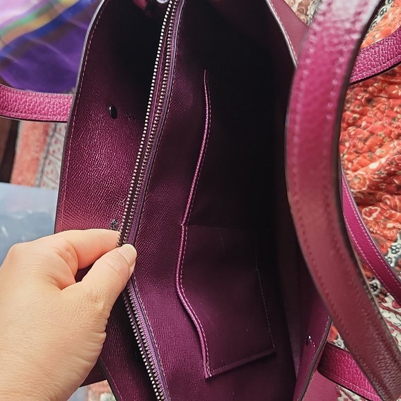 Coach Charlie Carryall - Picture 4 of 5